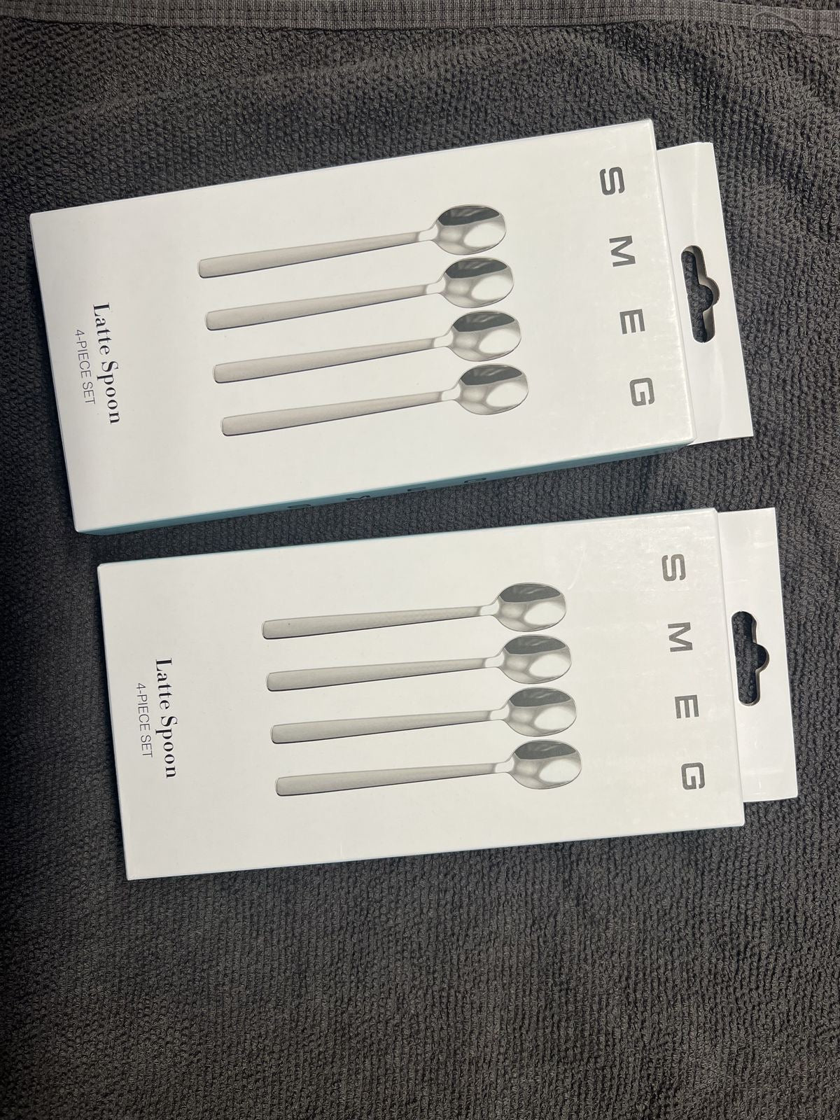 SMEG Dinner Cutlery set (contains 1 tea spoon, 1 butter knife, 1table spoon, 1 fork)